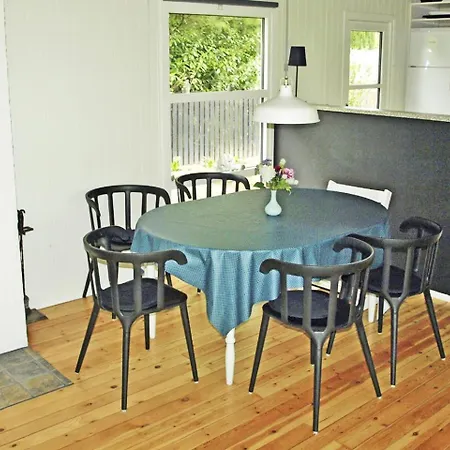 Stunning In Rudkobing With 2 Bedrooms And Wifi Spodsbjerg