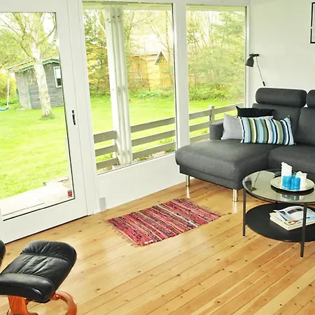 Stunning In Rudkobing With 2 Bedrooms And Wifi Feriehus Spodsbjerg